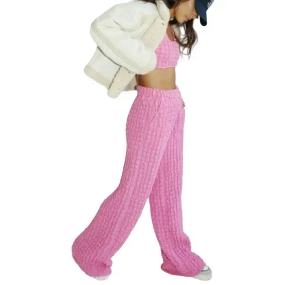 Bailey Rose Vibrant Pink Bubble Texture Puffy Pants - Picture 3 of 12